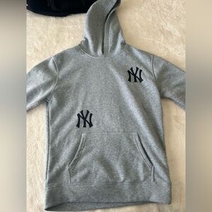 New York Yankee hoodie- Medium